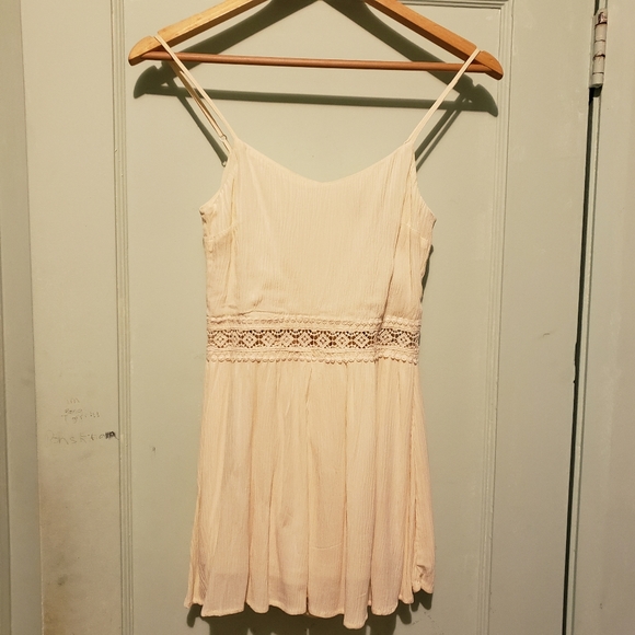 Flowy Romper - Picture 1 of 5